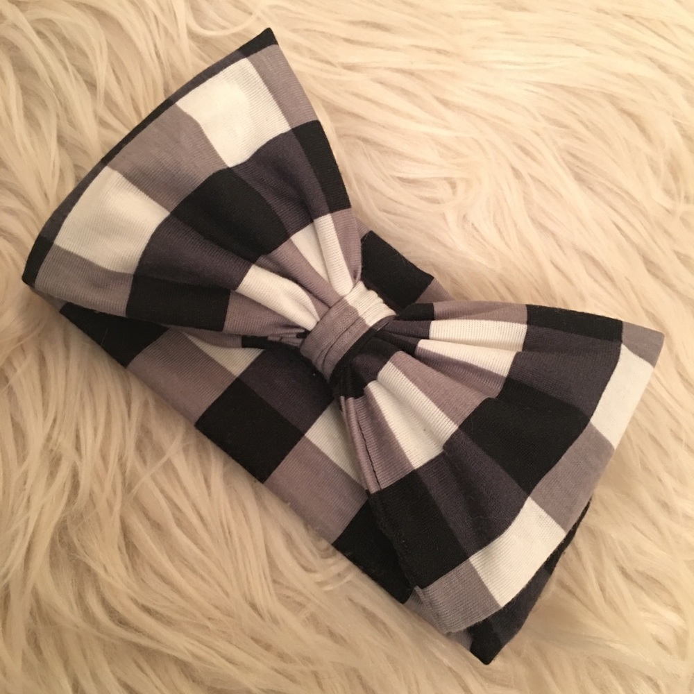 Newborn Buffalo check bow headband